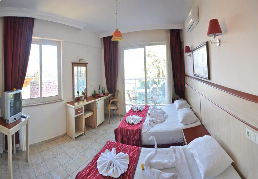 Hotel Calipso Beach Turunç Extérieur photo